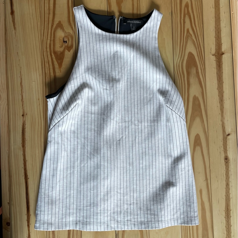 Cute banana republic top